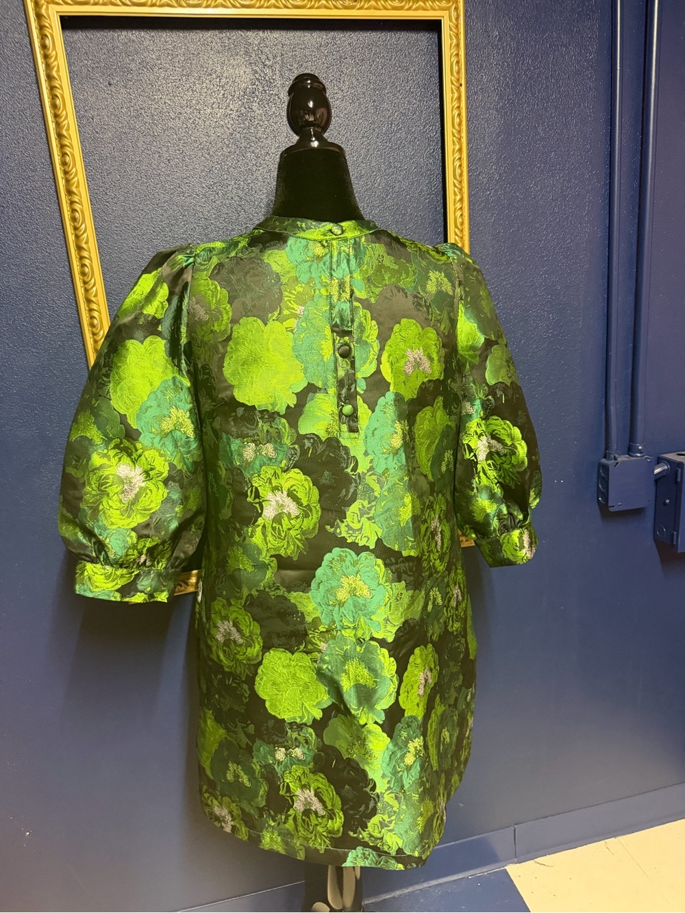 Green Floral Brocade Shift Dress - Picture 3 of 4